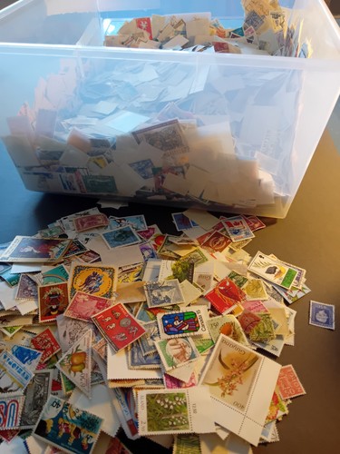 1000 world stamps off - 1000,